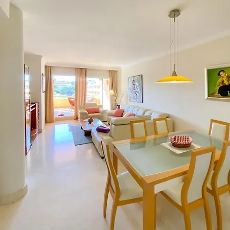 Apartamento En Los Patios De Santa Maria Golf Marbella Exterior photo
